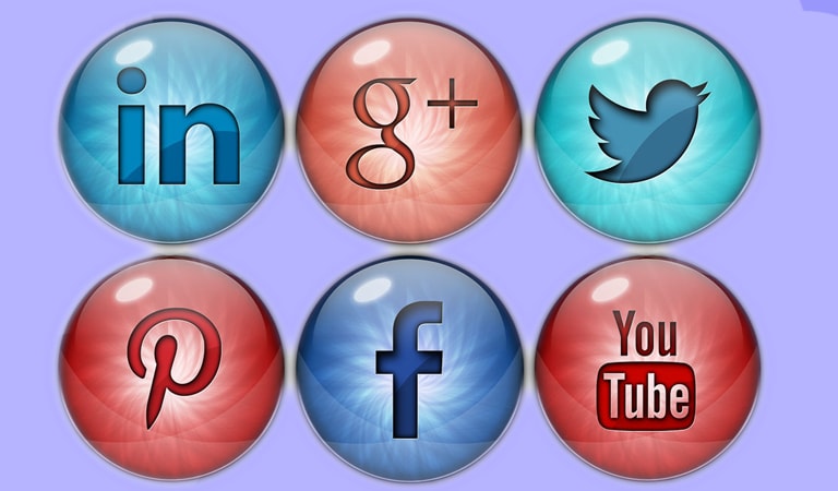 Website Design Tips - Social Media Buttons