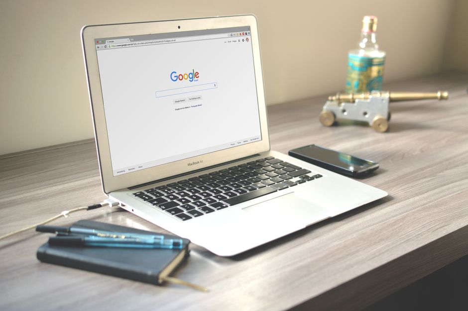 Comparing domain registrars